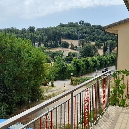 La Casa Delle Stelle בית הארחה *